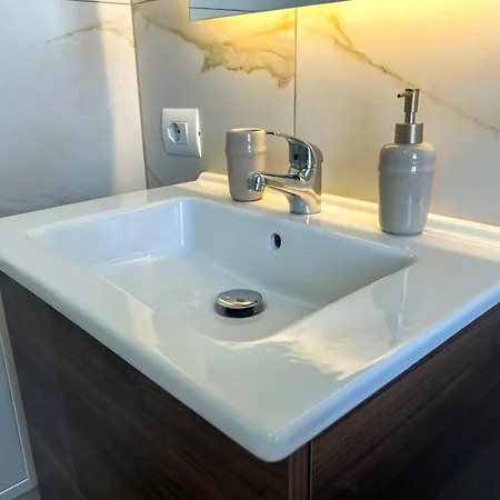 Sea View Azure Horizon Living Apartment